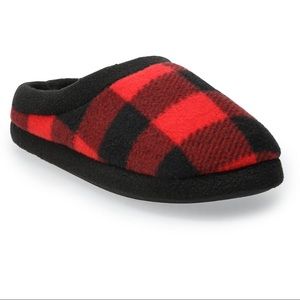 Cuddl Duds Boys Buffalo Check Fleece Slippers
